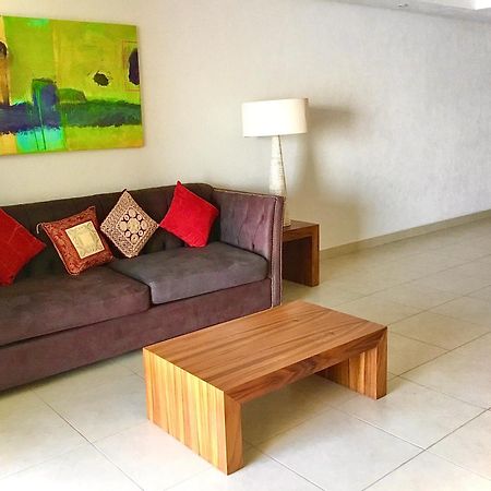 Apartamentos Grand Venetian Puerto Vallarta Habitación foto